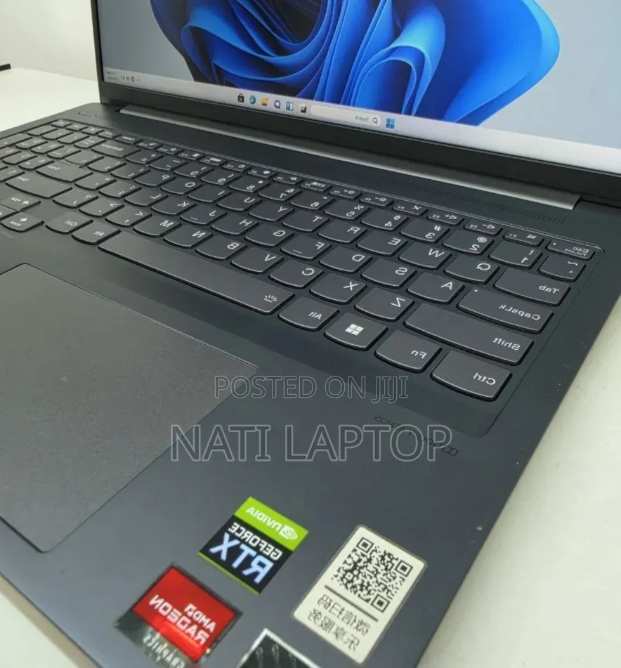 New Laptop Lenovo 16GB AMD Ryzen 7 SSD 512GB