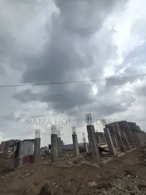 250 ካሬ ባዶ ቦታ አያት አካባቢ ዲጂታል ካርታ ያለው የልማት ተነሽ ኣመቺ ቦታ ላይ