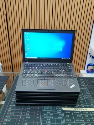 New Laptop Lenovo ThinkPad X260 8GB Intel Core i5 SSD 256GB