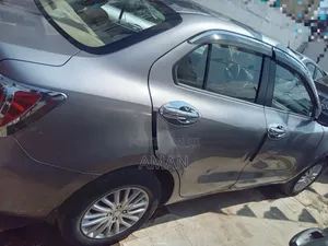 Suzuki Dzire 2022 Silver