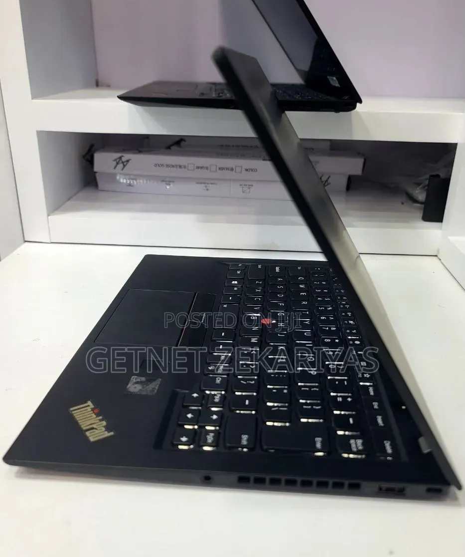 New Laptop Lenovo ThinkPad X1 Carbon 8GB Intel Core i5 SSD 512GB