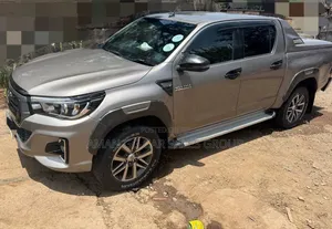 Toyota Hilux 2020 Beige