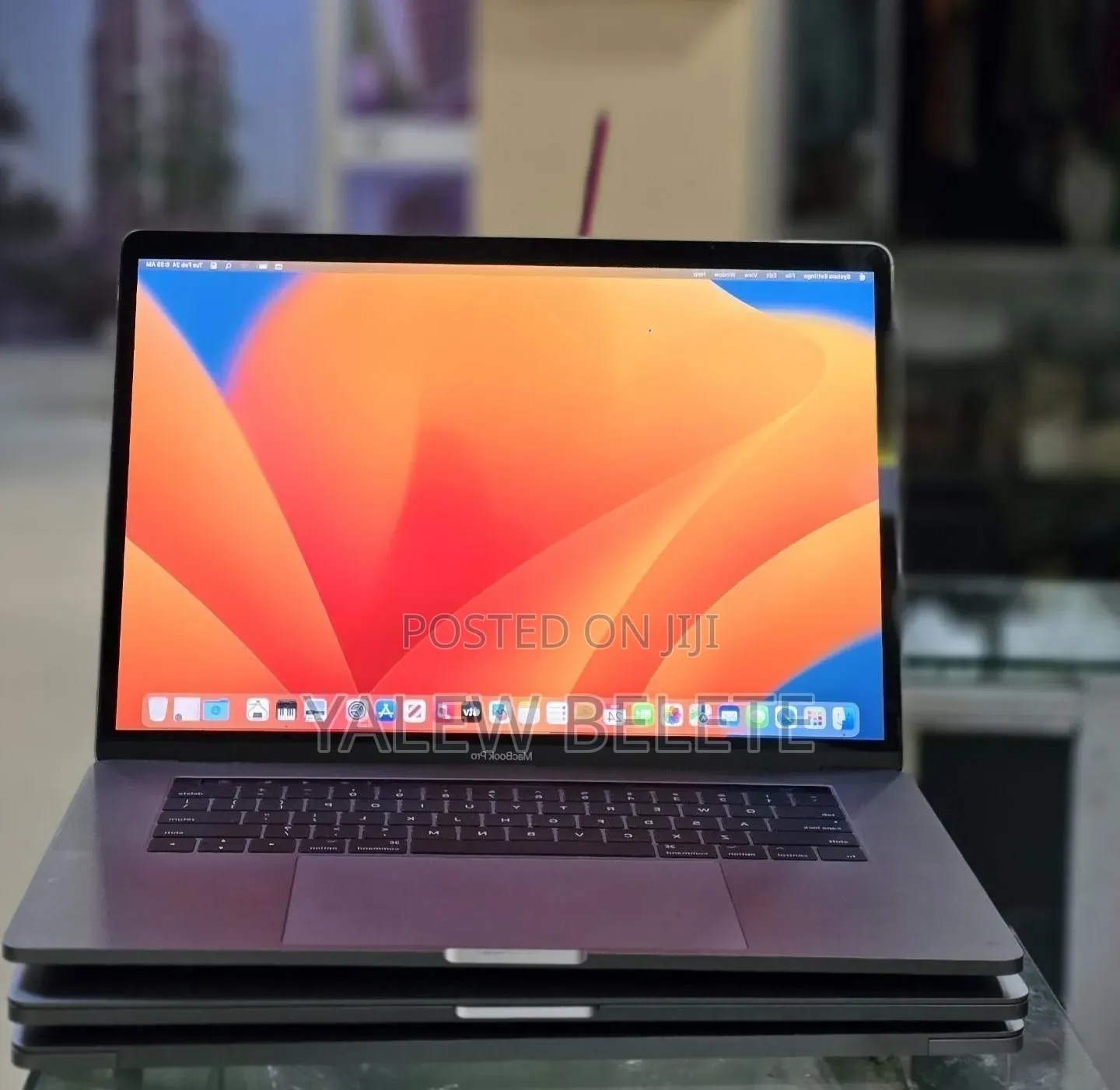 New Laptop Apple MacBook Pro 2017 16GB Intel Core i7 SSD 512GB