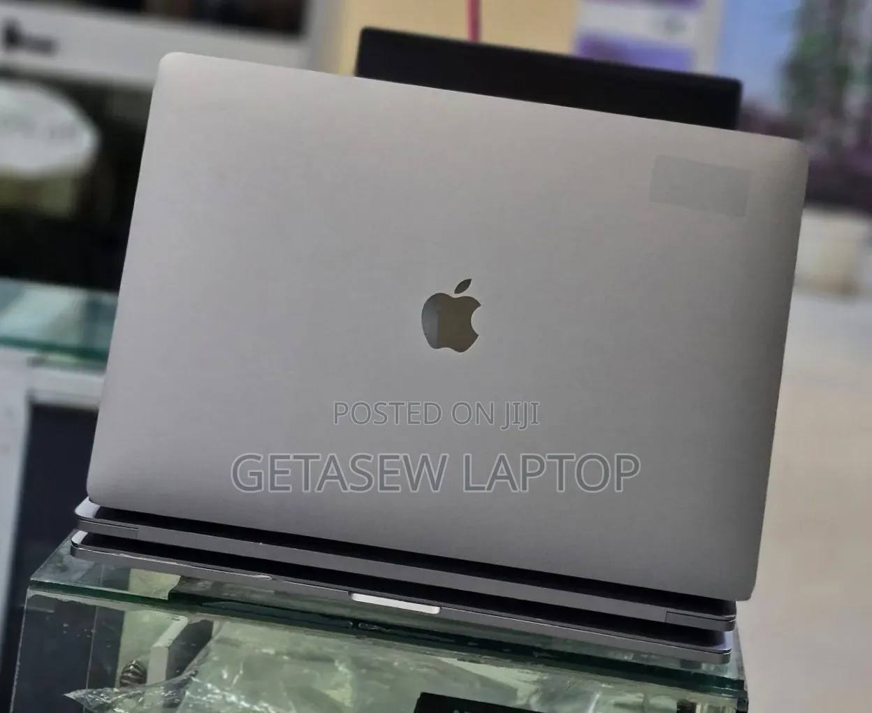 New Laptop Apple MacBook Pro 2017 16GB Intel Core i7 SSD 512GB