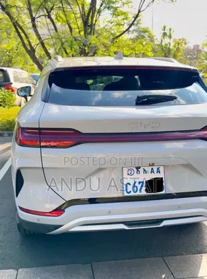 BYD Song Plus 2024 Gold