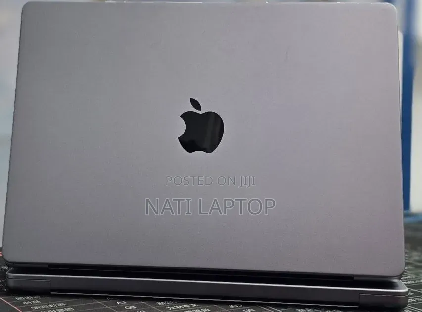 New Laptop Apple MacBook Pro 2021 M1 32GB Apple M1 Pro SSD 512GB