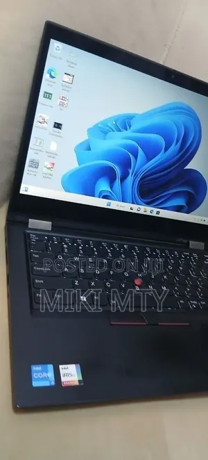 New Laptop Lenovo ThinkPad Yoga 16GB Intel Core i5 SSD 512GB