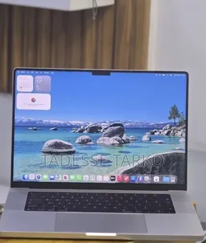 New Laptop Apple MacBook Pro 2021 M1 32GB Apple M1 Pro SSD 512GB