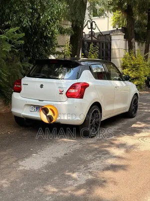 Suzuki Swift 2021 White