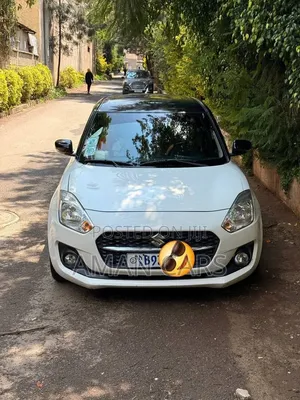 Suzuki Swift 2021 White