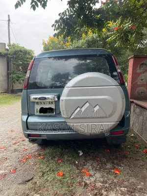 Ford Everest 2013 Blue