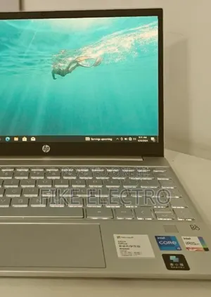 New Laptop HP Pavilion 13 8GB Intel Core i5 SSD 512GB