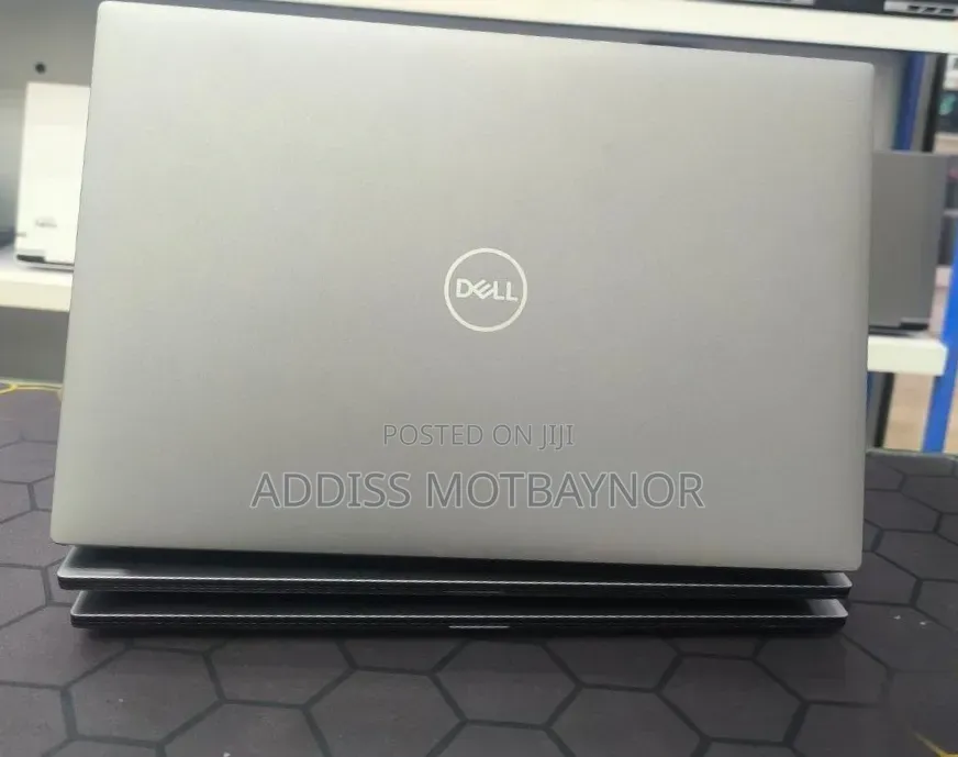 New Laptop Dell Precision 5540 16GB Intel Core i5 SSD 512GB