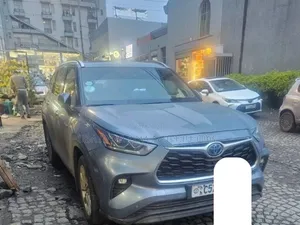 Toyota Highlander Hybrid 2024 Teal
