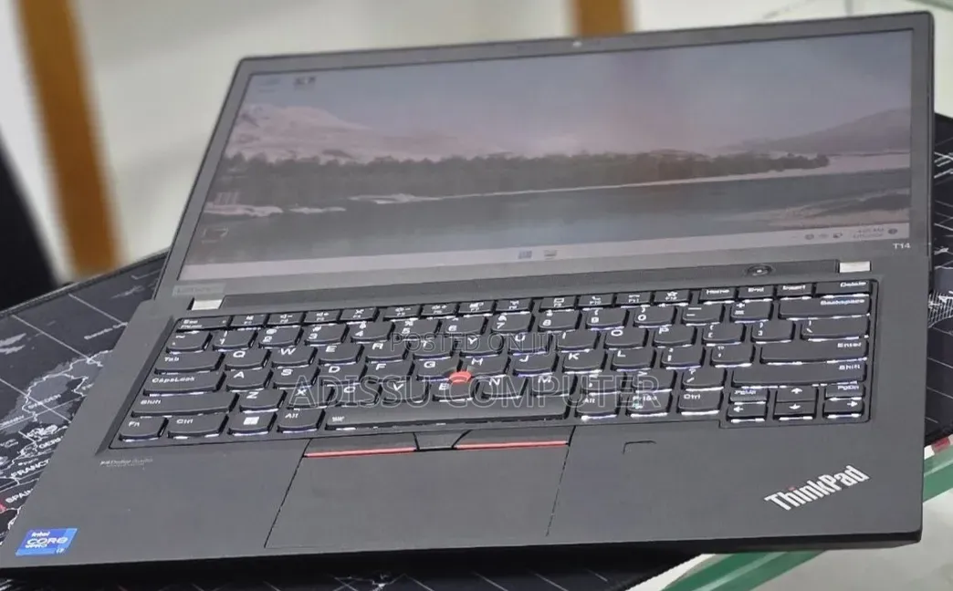 New Laptop Lenovo ThinkPad T14 16GB Intel Core i7 SSD 256GB