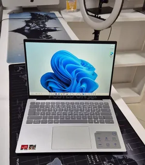New Laptop Dell Inspiron 14 16GB AMD Ryzen 7 SSD 1T