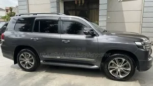 Toyota Land Cruiser 2020 Gray