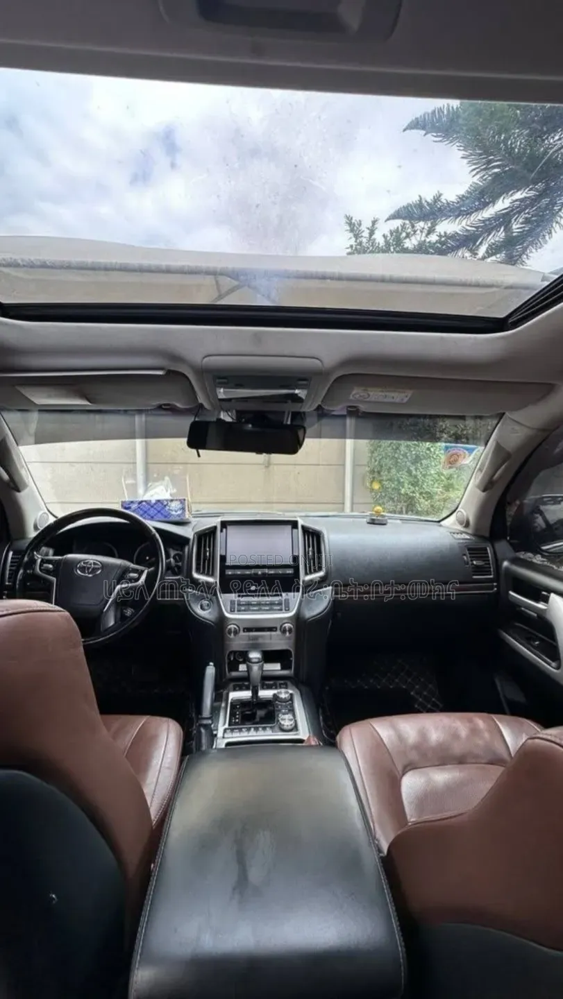 Toyota Land Cruiser 2020 Gray