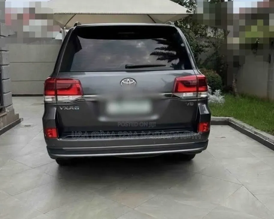 Toyota Land Cruiser 2020 Gray