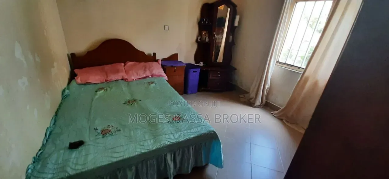 Furnished 1bdrm Condo in አያት 49 መስቀለኛ ጋ, Yeka for sale