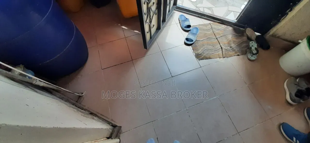 Furnished 1bdrm Condo in አያት 49 መስቀለኛ ጋ, Yeka for sale