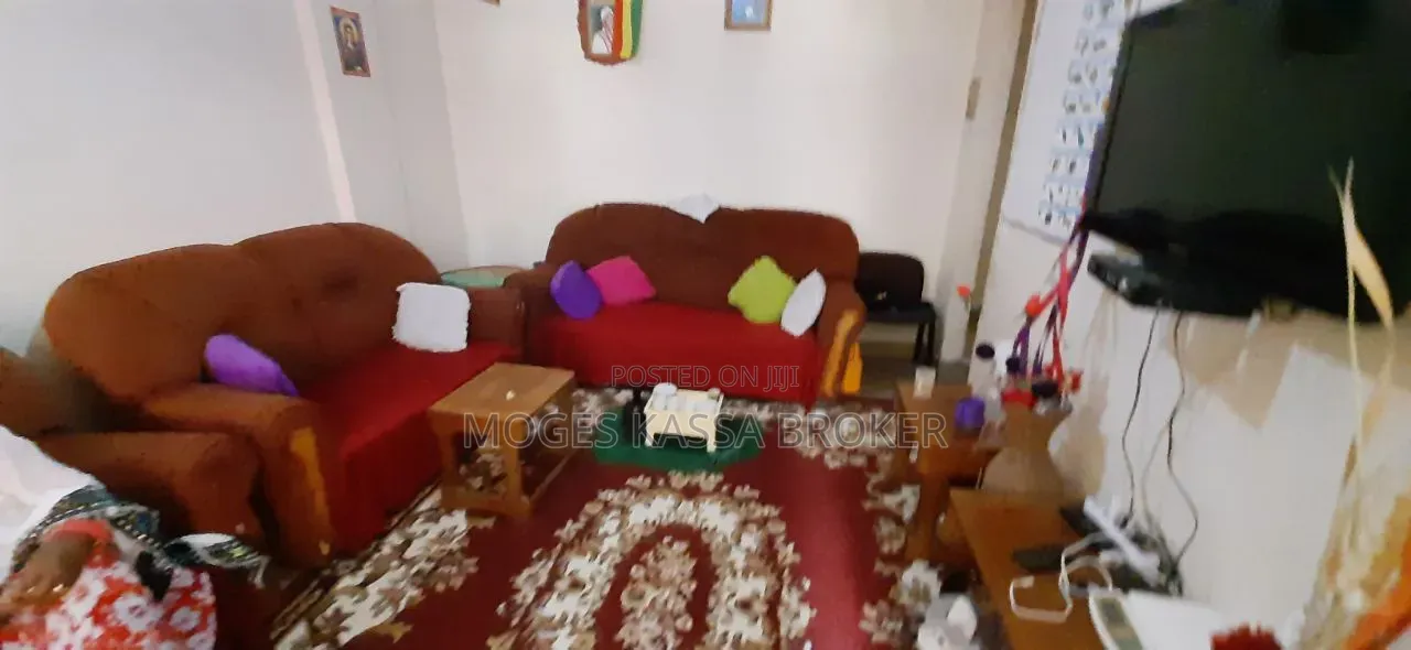 Furnished 1bdrm Condo in አያት 49 መስቀለኛ ጋ, Yeka for sale