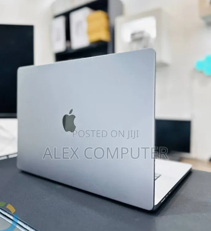 New Laptop Apple MacBook Pro 2021 M1 16GB Apple M1 Pro SSD 512GB