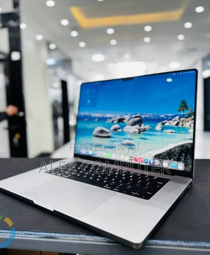 New Laptop Apple MacBook Pro 2021 M1 16GB Apple M1 Pro SSD 512GB