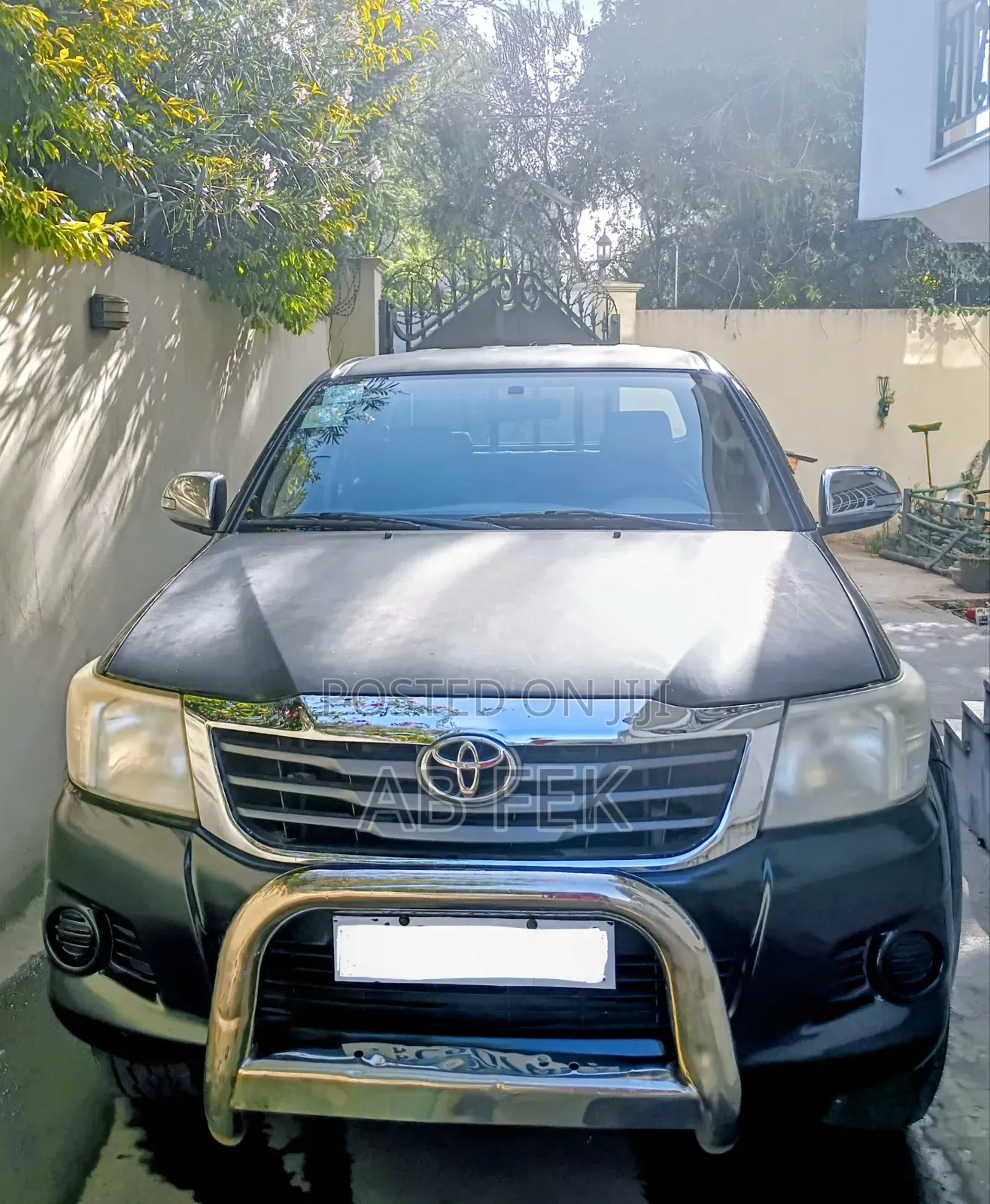 Toyota Hilux 2014 Black