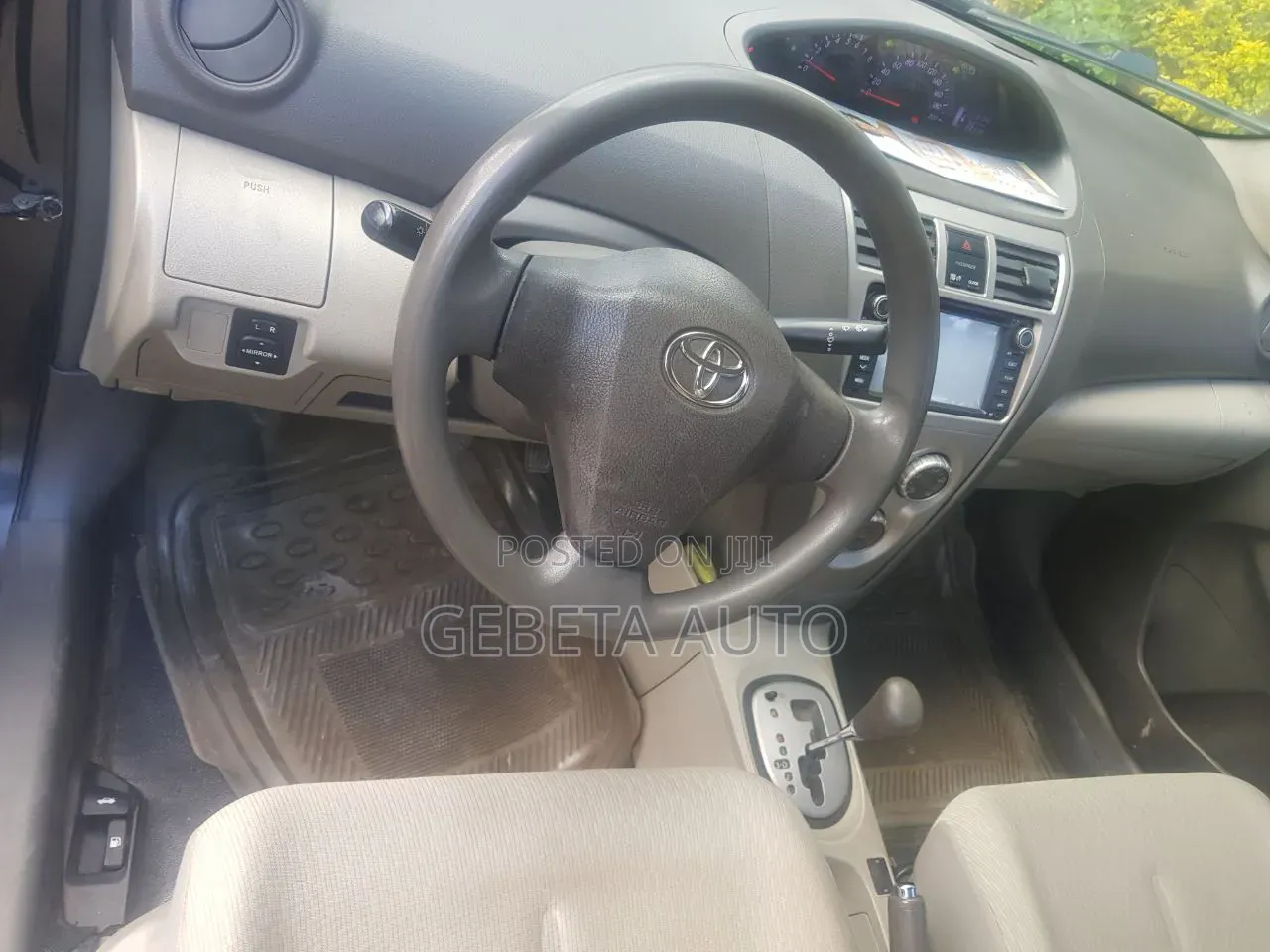 Toyota Yaris 2010