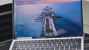 New Laptop HP Elite X2 G8 16GB Intel Core i7 SSD 512GB