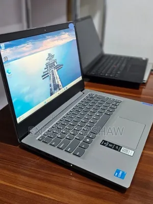 New Laptop Lenovo Ideapad 3 8GB Intel Core i3 SSD 256GB