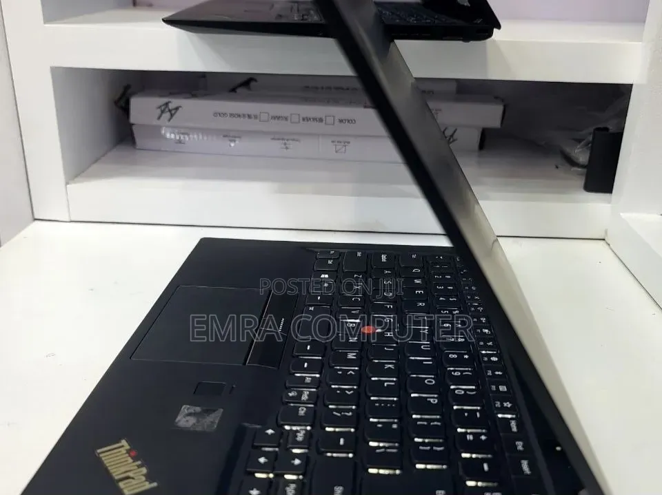 New Laptop Lenovo ThinkPad X1 8GB Intel Core i5 SSD 512GB