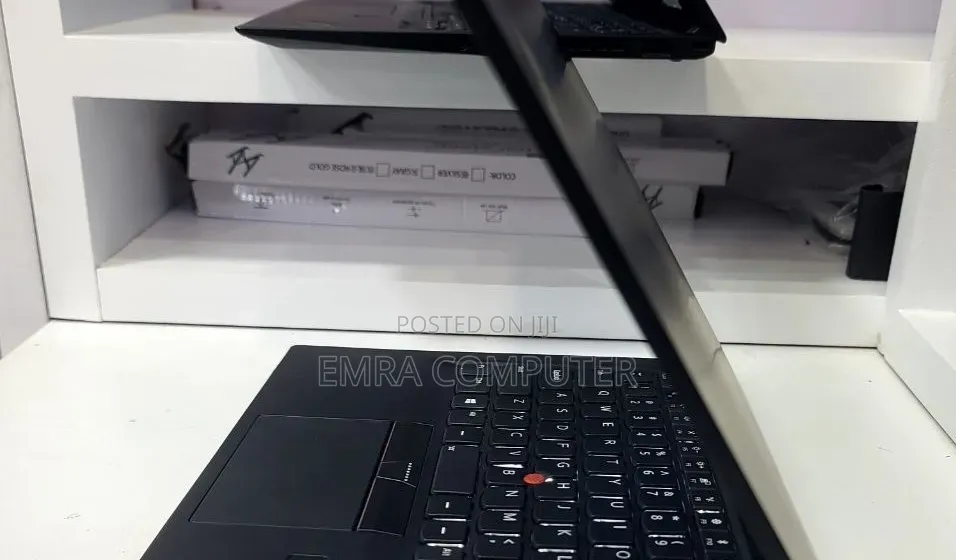 New Laptop Lenovo ThinkPad X1 8GB Intel Core i5 SSD 512GB