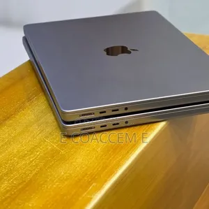 New Laptop Apple MacBook Pro 2021 M1 32GB SSD 512GB