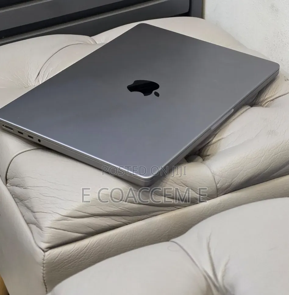 New Laptop Apple MacBook Pro 2021 M1 32GB SSD 512GB