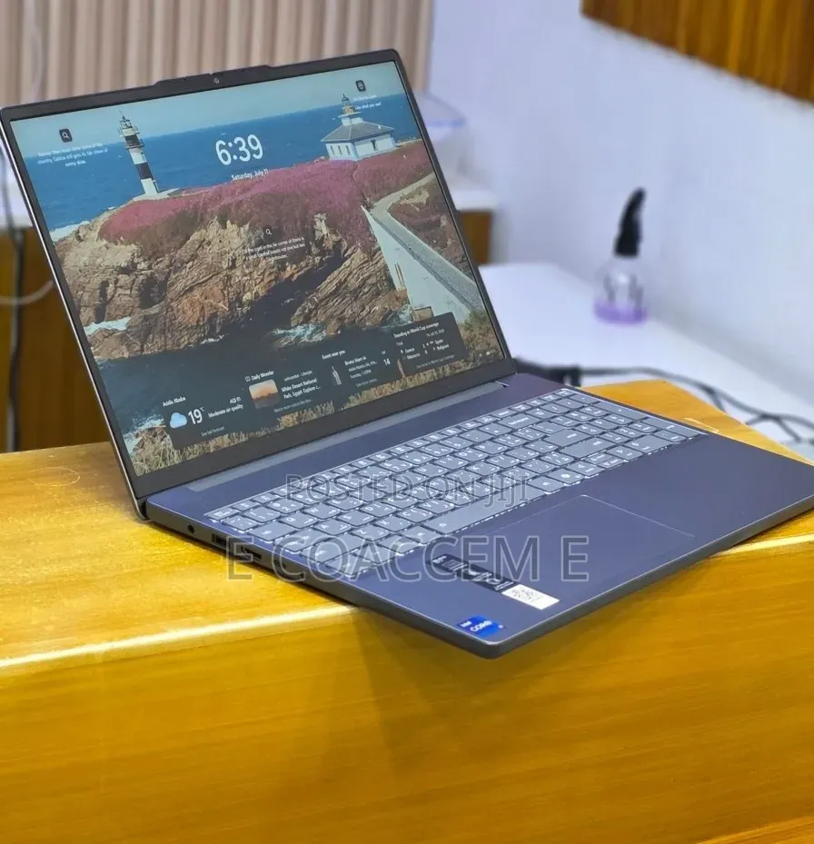 New Laptop Lenovo Ideapad 3 16GB Intel Core i7 SSD 512GB