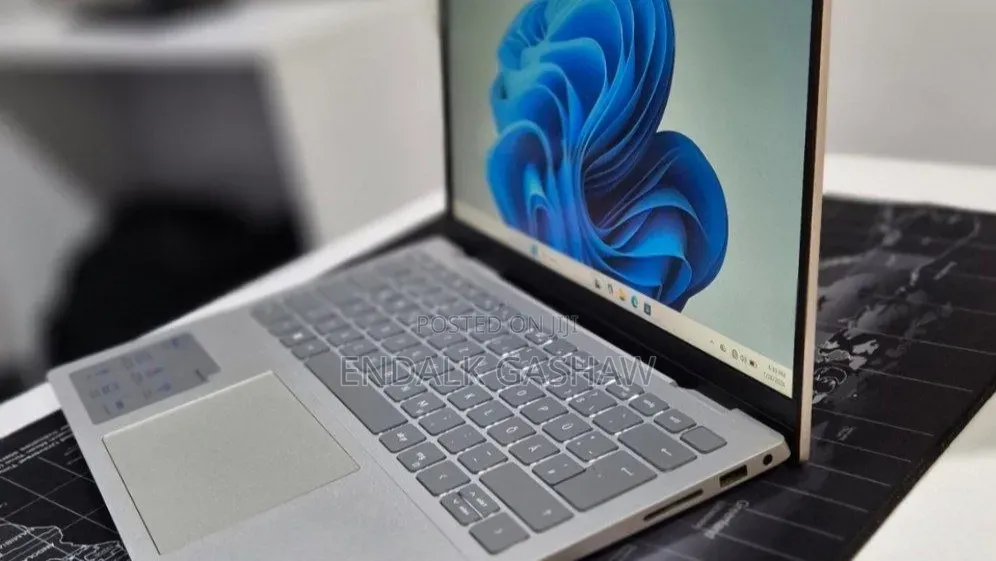 New Laptop Dell Inspiron 14 16GB AMD Ryzen 7 SSD 1T