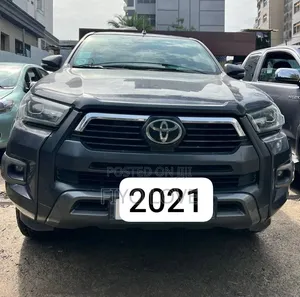 Toyota Hilux 2021 Gray