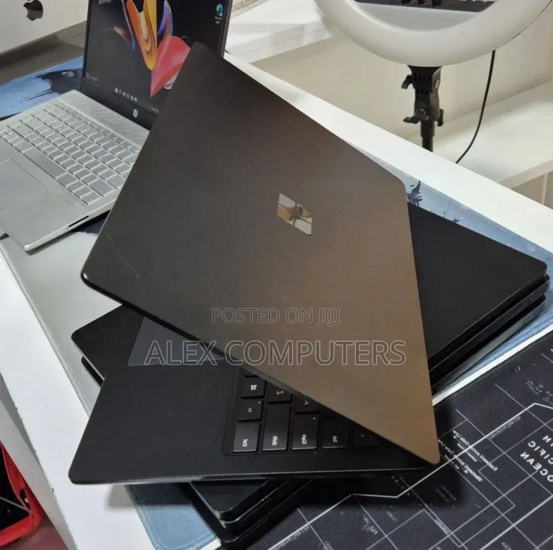 New Laptop Microsoft Surface Laptop 3 16GB Intel Core i5 SSD 256GB