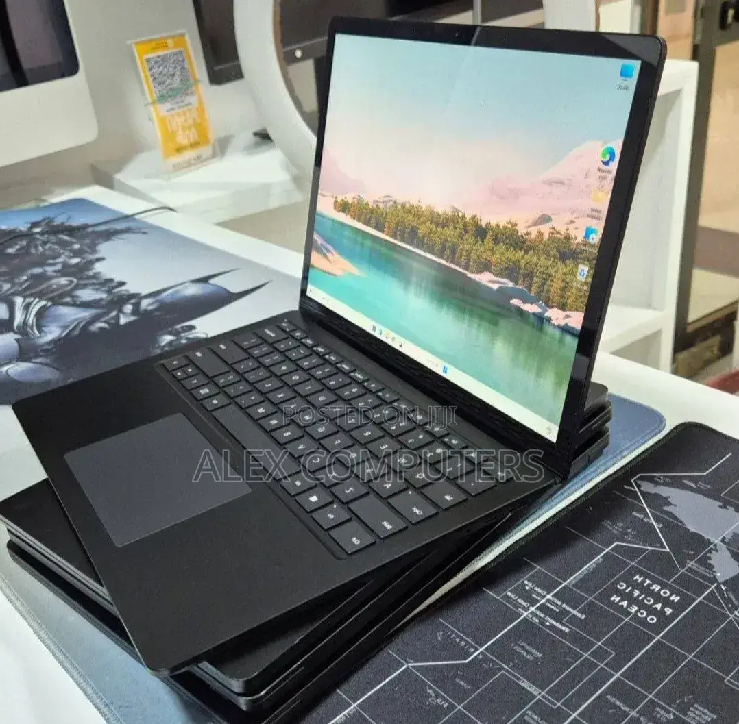 New Laptop Microsoft Surface Laptop 3 16GB Intel Core i5 SSD 256GB