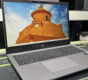 New Laptop HP ZBook 15 32GB Intel Core i9 SSD 512GB