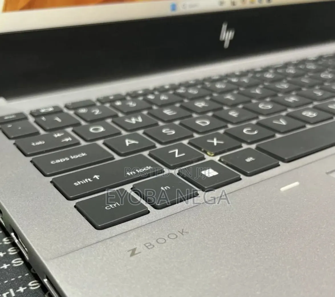 New Laptop HP ZBook 15 32GB Intel Core i9 SSD 512GB