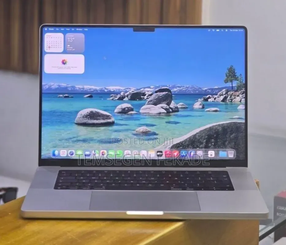 New Laptop Apple MacBook Pro 2021 M1 32GB Apple M1 Pro SSD 512GB