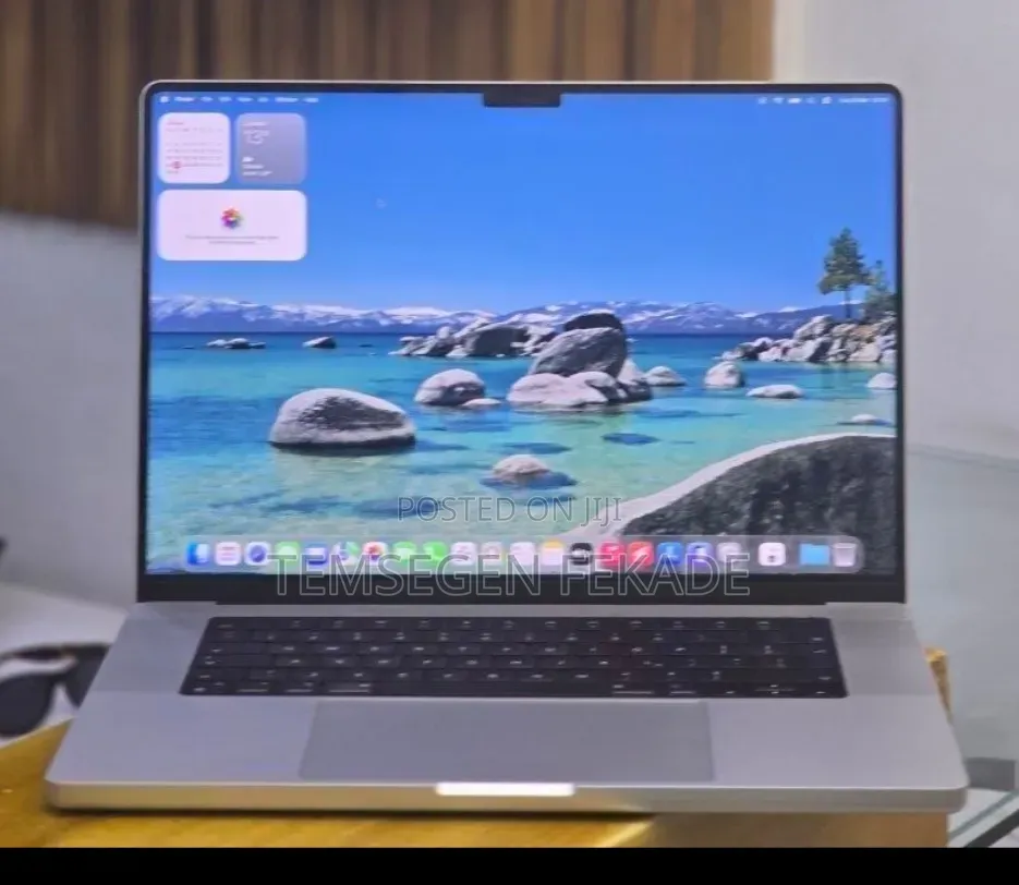 New Laptop Apple MacBook Pro 2021 M1 32GB Apple M1 Pro SSD 512GB