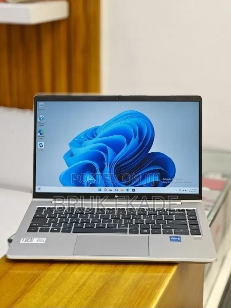 New Laptop HP ProBook 440 G10 16GB Intel Core i7 SSD 1T