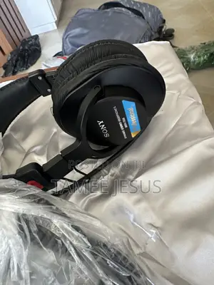 Sony MDR-7506 Professional Headphones