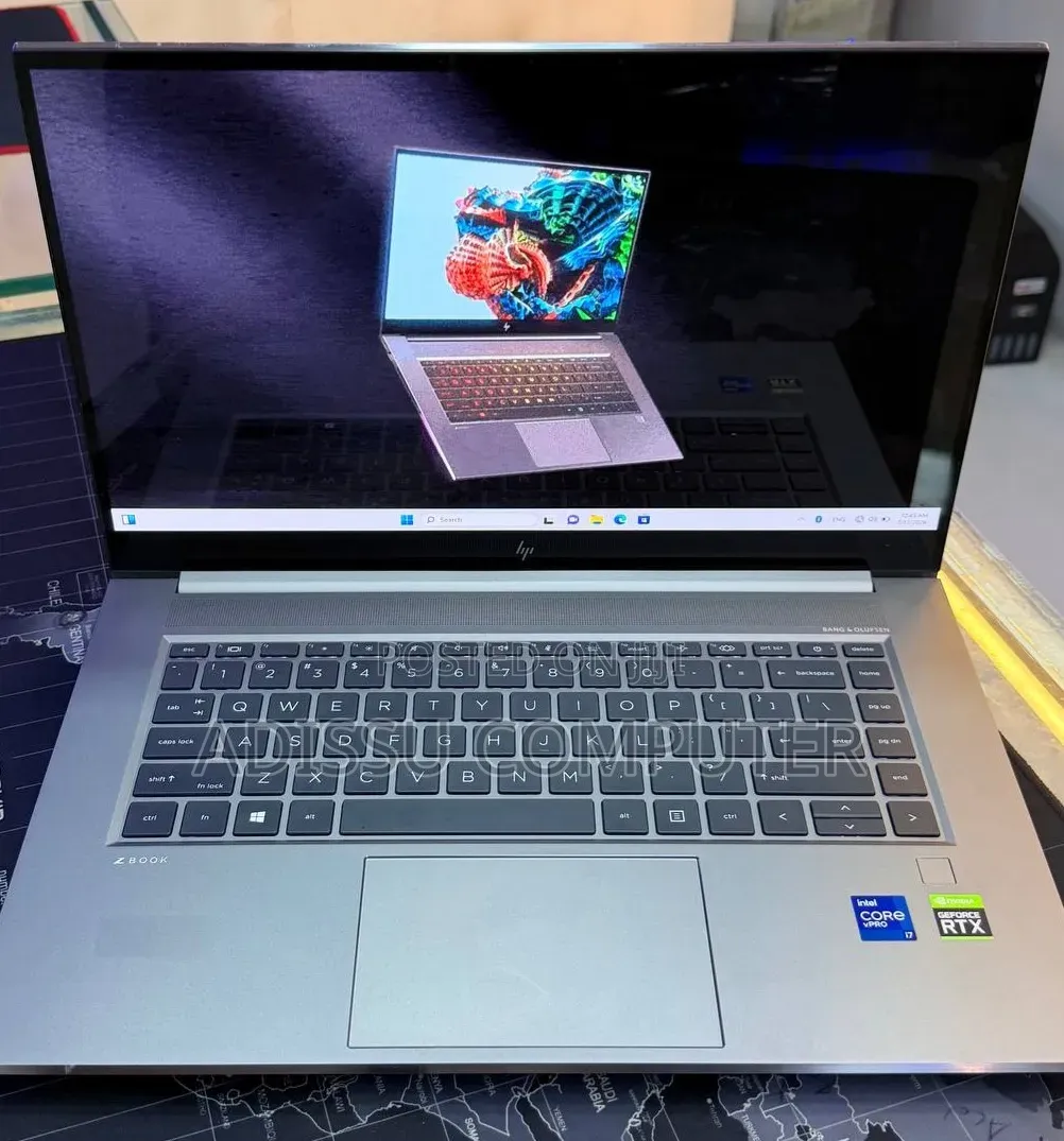 New Laptop HP Zbook Studio G7 32GB Intel Core i7 SSD 1T