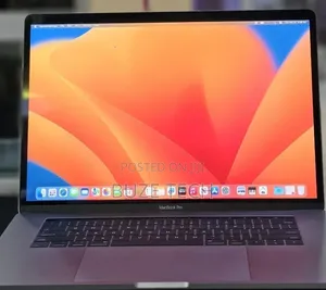 New Laptop Apple MacBook Pro 2017 16GB Intel Core i7 SSD 512GB