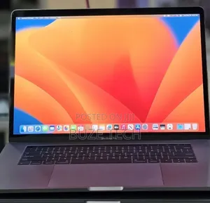 New Laptop Apple MacBook Pro 2017 16GB Intel Core i7 SSD 512GB